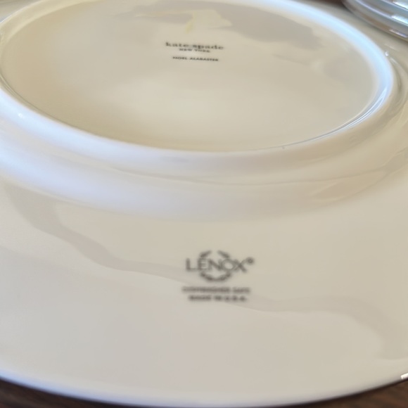 Kate Spade Noel Alabaster Dinner plate - Picture 2 of 11
